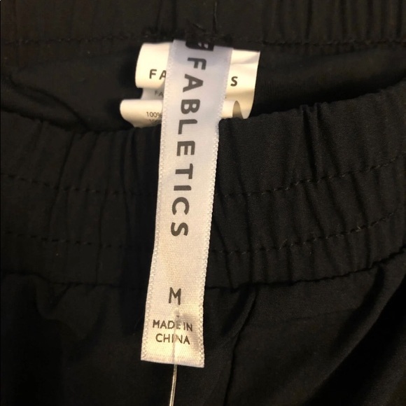 Fabletics Cynthia Lacey Layer Shorts - Picture 5 of 6